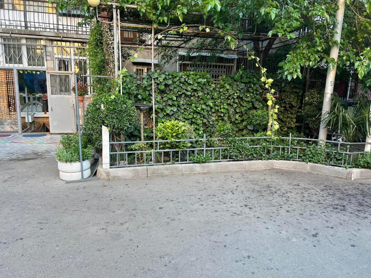 3 Room Flat In Tbilisi Ngoại thất bức ảnh