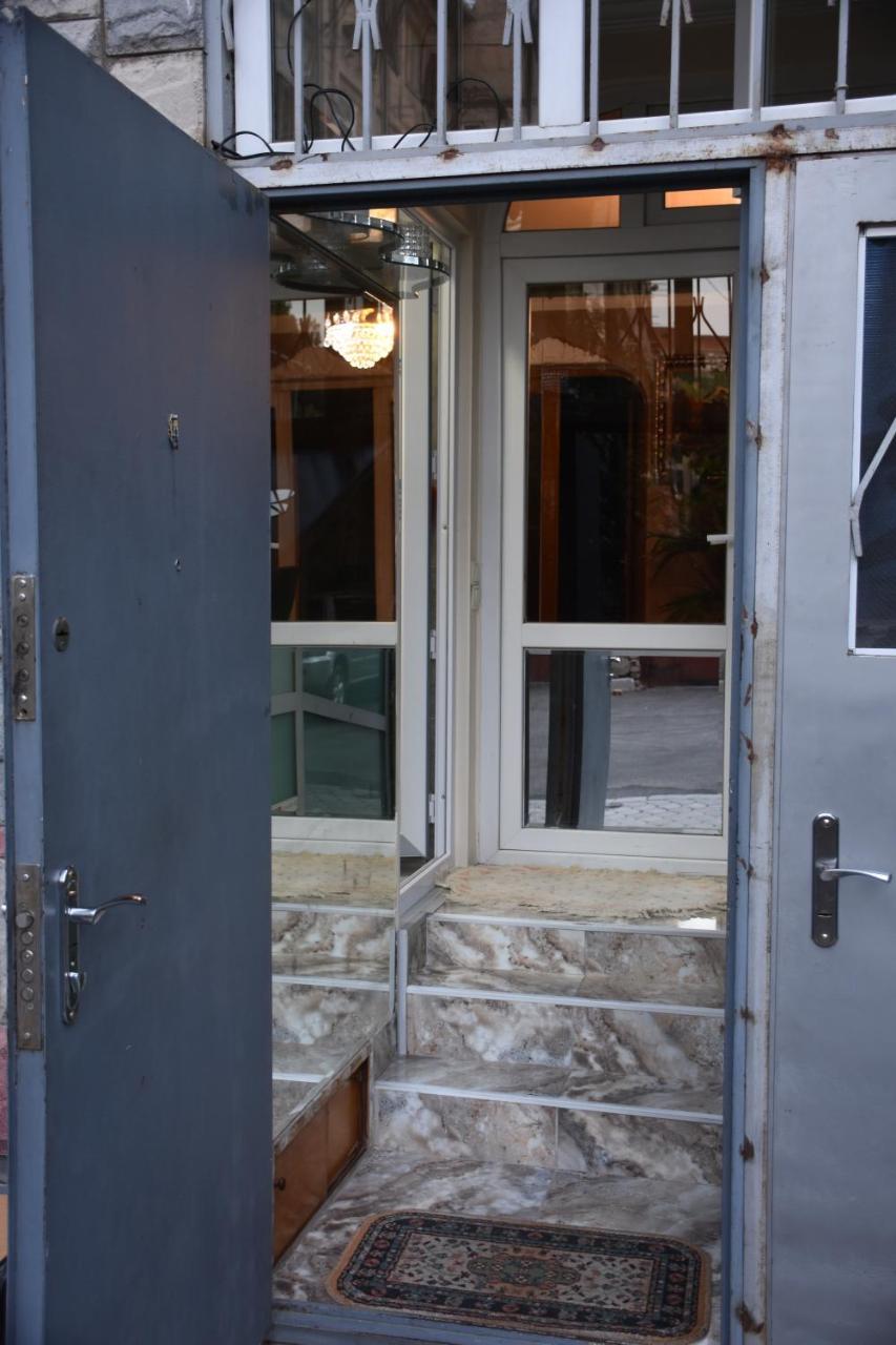 3 Room Flat In Tbilisi Ngoại thất bức ảnh