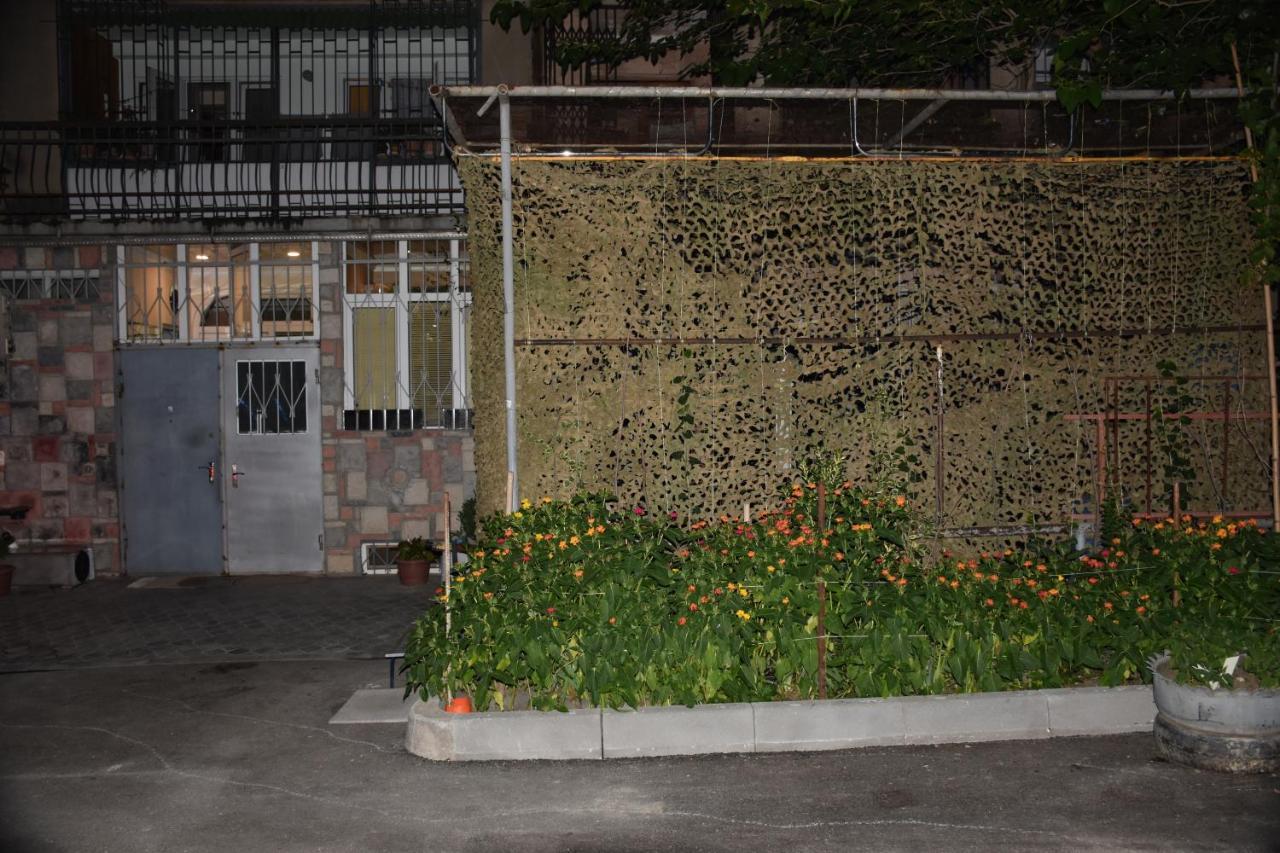 3 Room Flat In Tbilisi Ngoại thất bức ảnh